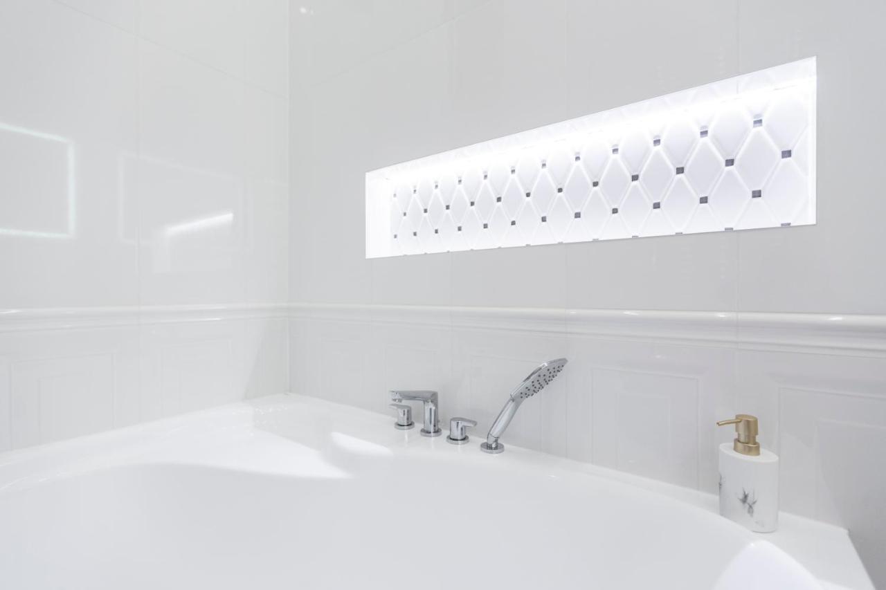 Luxurious Central Apartment In Liszt Ferenc Square Budapest Eksteriør bilde